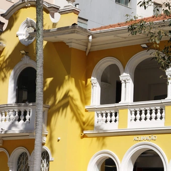 Tour Aclimação: o belo jardim e suas arquiteturas